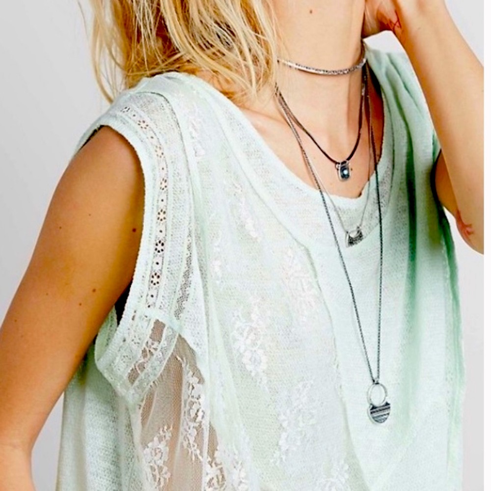 NWOT Free People New Romantics Twist and Shout Tee - Picture 4 of 9